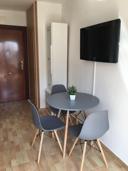 Apartamento Con Vista Al Mar A 200 Mts De La Playa Benalmádena